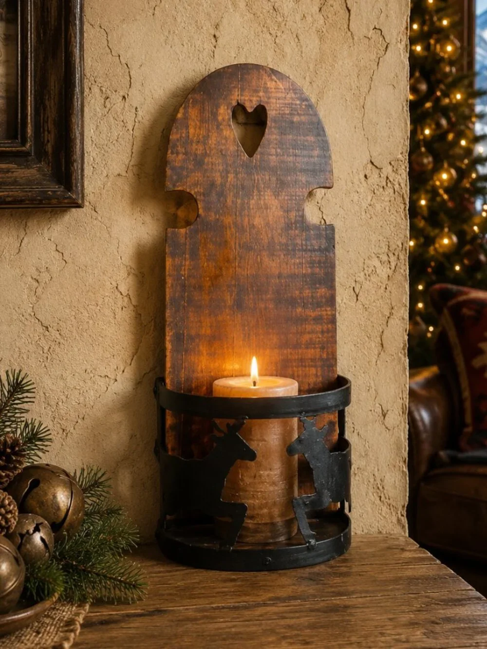 Vintage Rustic Wooden Wall Mount Heart-Carved Holder